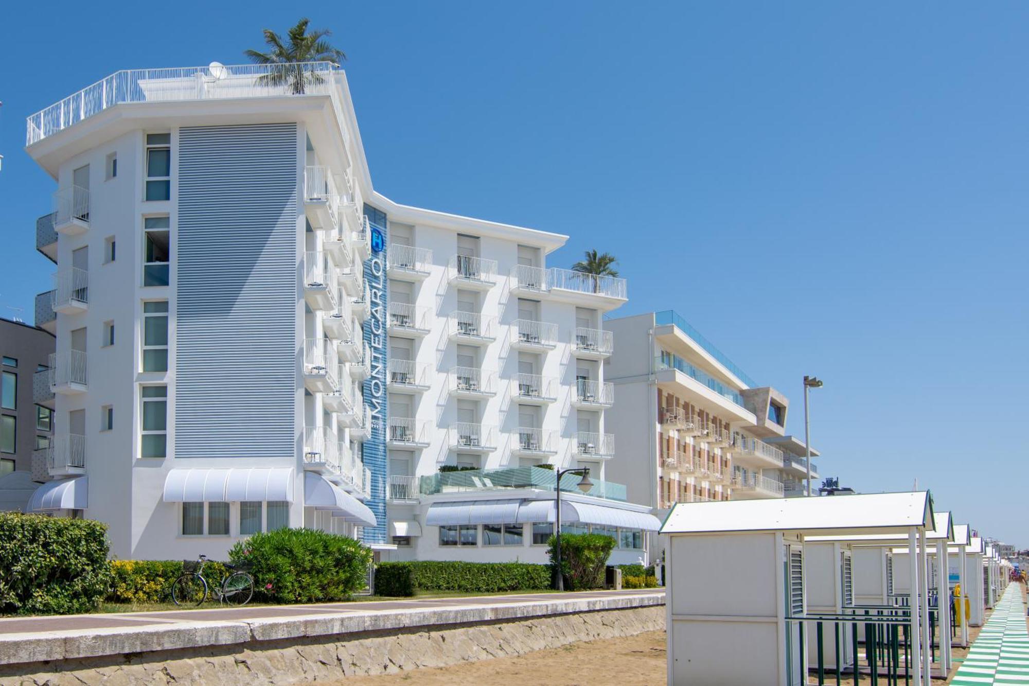 Hotel Montecarlo 3 Stelle Superior Caorle Exterior foto